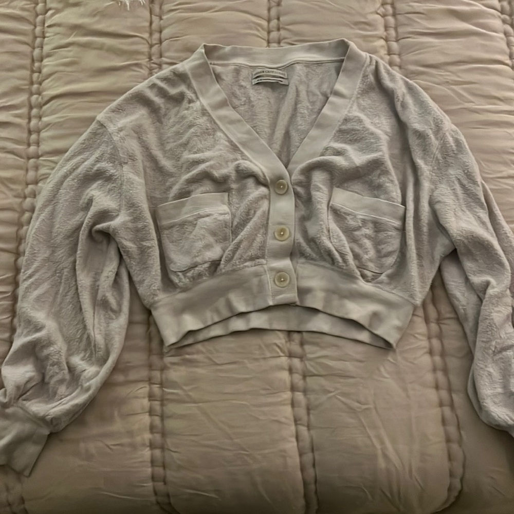 Urban outfitters cropped sweater size M